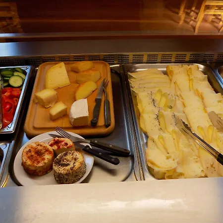 Kreta 3* كوتنا هورا