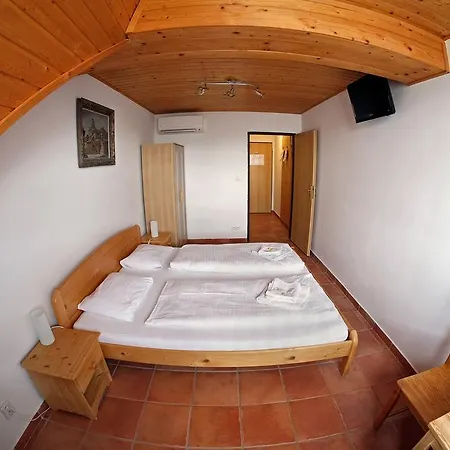 Kreta 3*