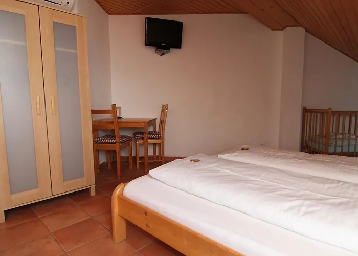 Kreta 3* Кутна-Гора